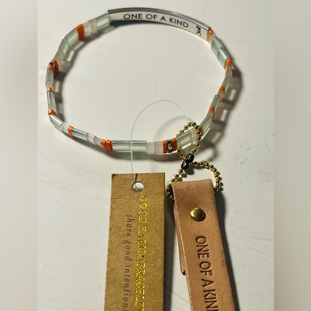 SCOUT “One of a kind” bracelet~ NWT!